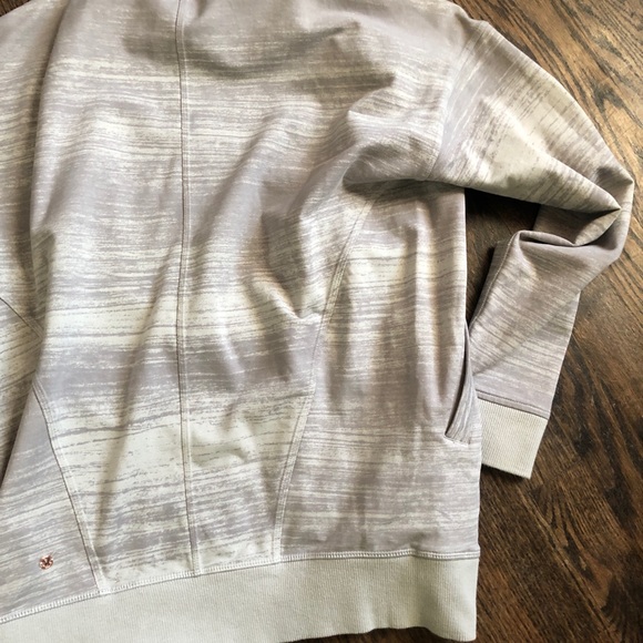 Lululemon bomber jacket - Picture 2 of 4